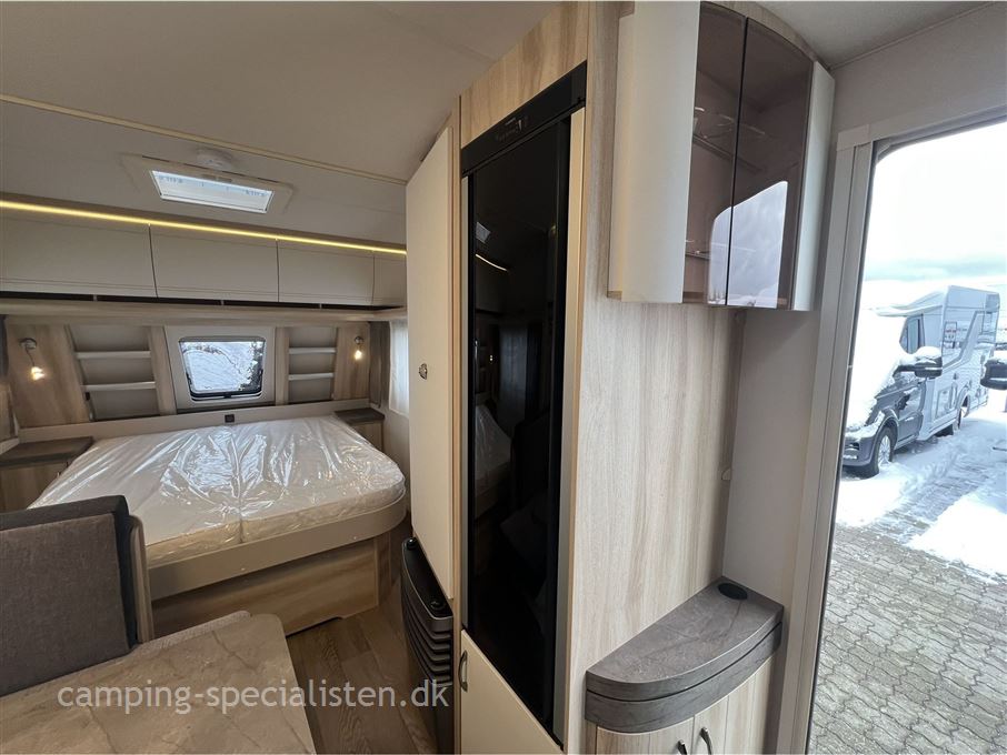 Hobby De Luxe 460 SFf